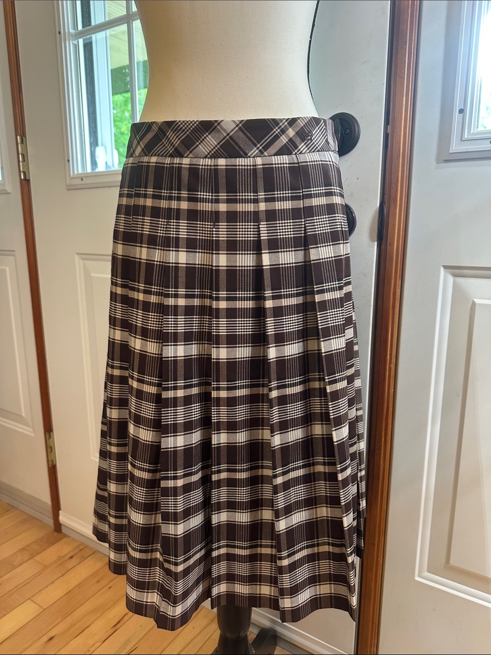 NWOT Sunday Best Brown and Cream Plaid Pleated A-Line Skirt